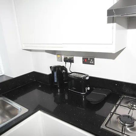 Apartment Holden Court -apt 4 *