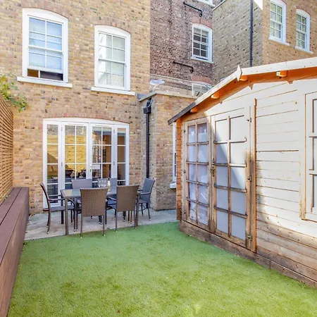 Luxury Duplex In New Development 17 London