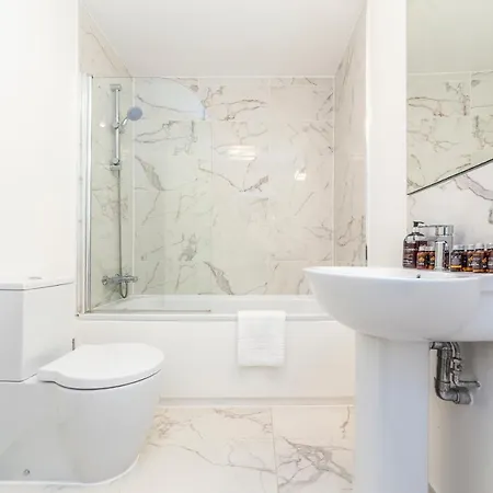 Somerset Court Kensington Apartment London