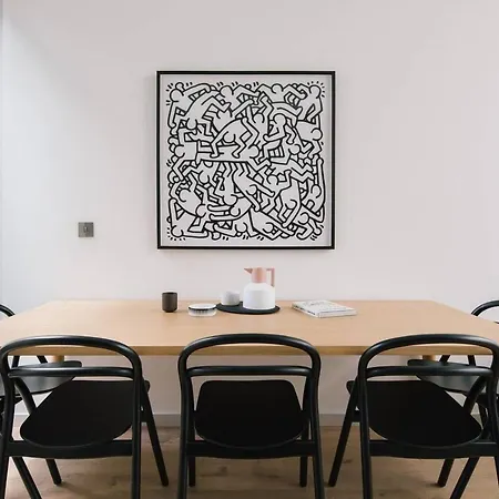 The Interlock - Oxford St Apartment