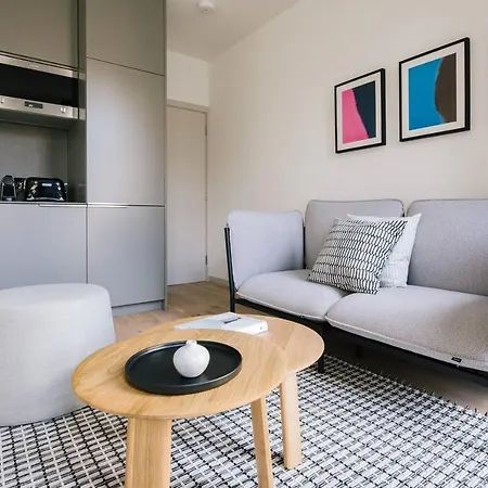 The Interlock - Oxford St Apartment