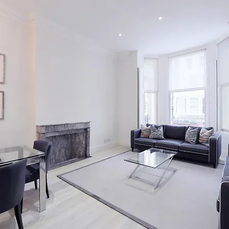 Somerset Court Kensington Apartment