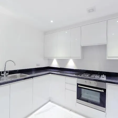 Apartment Somerset Court Kensington *