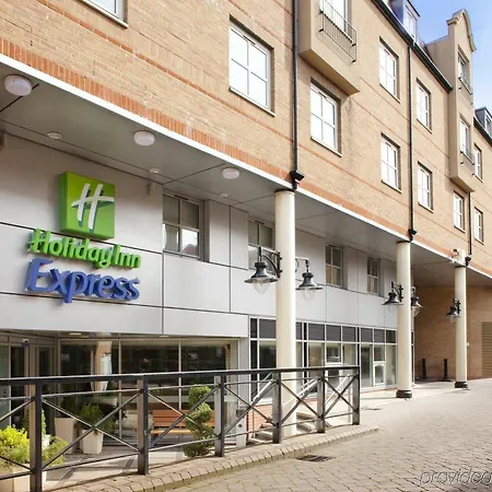 Holiday Express London-hammersmith By Ihg Hotel