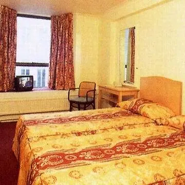 Hotel An Nur London