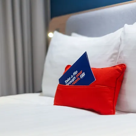 Express - London Heathrow T4 By Ihg 4*