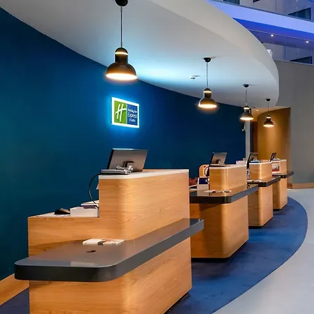 Hotel Express - London Heathrow T4 By Ihg Hillingdon