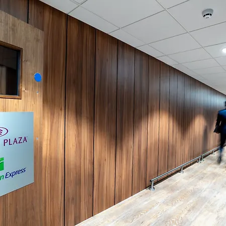 Express - London Heathrow T4 By Ihg Hotel 4*