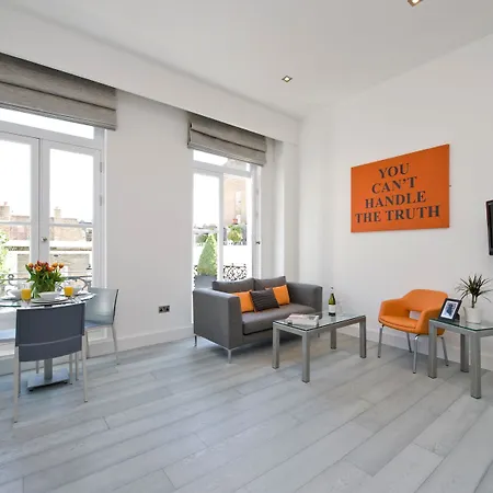 Aparthotel Templeton Place By Supercity 4*
