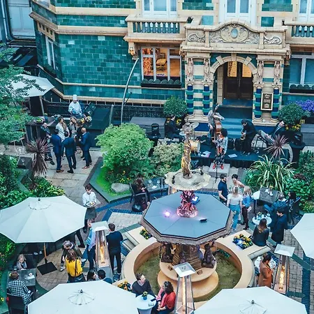 St. James' Court, A Taj Hotel, Londra