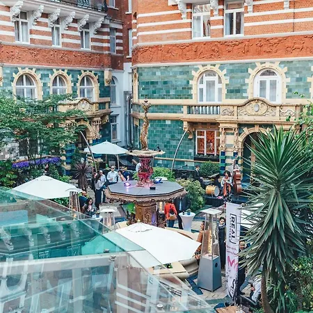 St. James' Court, A Taj Hotel, Londra