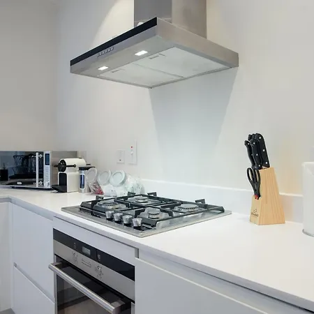 Stayo Exeter Street Apartment