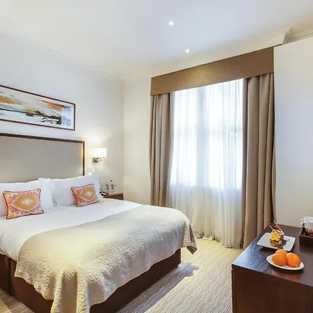 St. James' Court, A Taj Hotel, 4* Londra