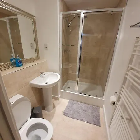 Apartment Affluent Riverside Sark Tower *