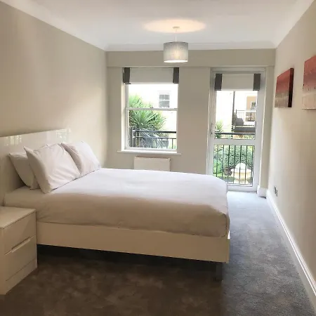 Stylish Apartments In Victoria & Westminster Apartment *
