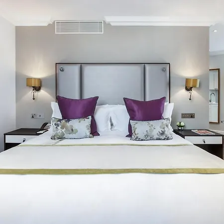 St. James' Court, A Taj Hotel,