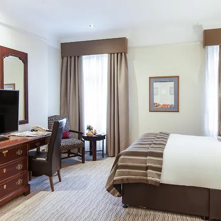 St. James' Court, A Taj Hotel, Hotel