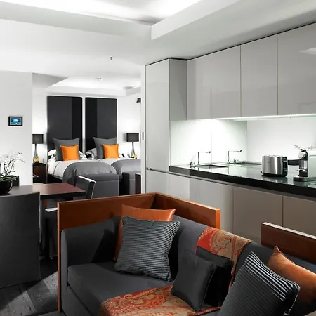 Aparthotel Grosvenor House 5*