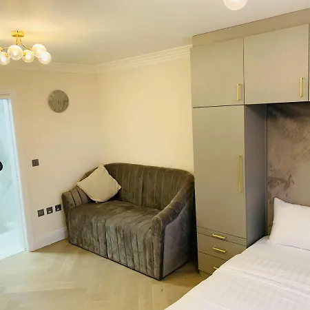 Be Lounge Luxury Apart-hotel *
