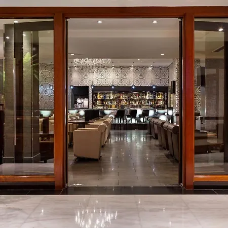 Radisson Blu Hotel, London Heathrow 4*