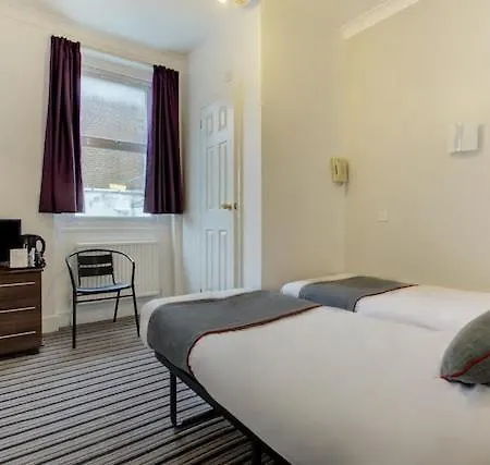 Enrico Hotel 2*