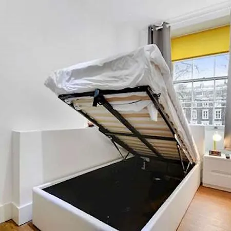 Hotel Stuedyo Paddington By Bridgestreet 3*