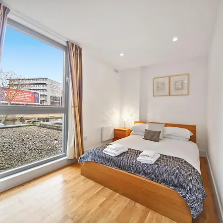 2 Bed Executive Near Camden Market Free Wifi