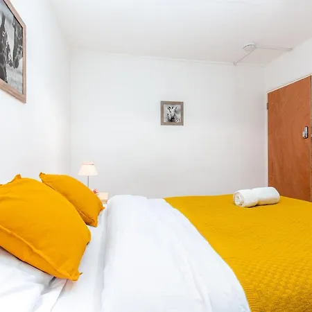 Bracken House Homestay *