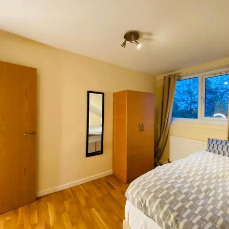 77 B Brailsford Road, Brixton, Sw2 2tb Apartment London