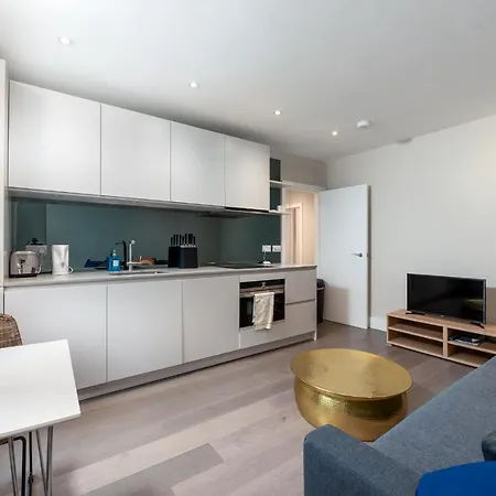 Meriden Court, Chelsea