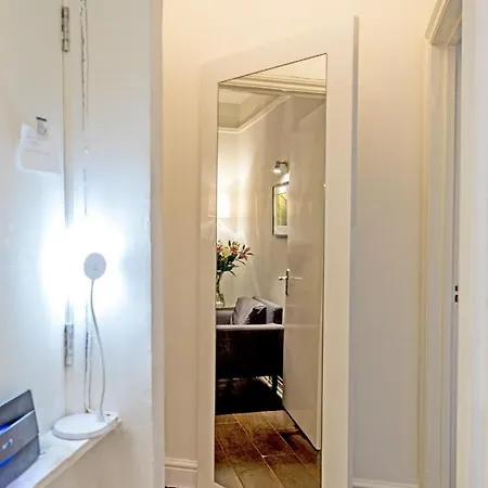 Flat 25 Dudley Court Apartment