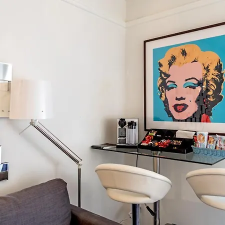 Flat 25 Dudley Court * Londra