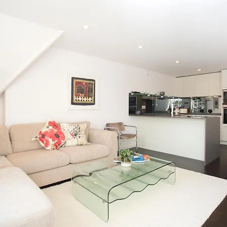 Veeve - Modern Edwardian Apartment London