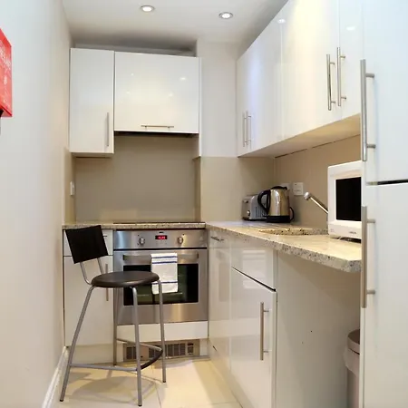 Brompton House Apartment *