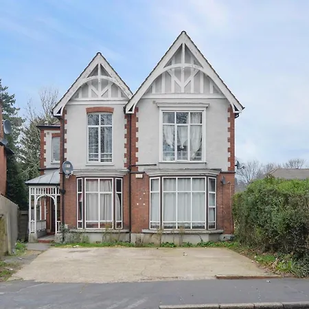 Apartment Coombe House Studio *