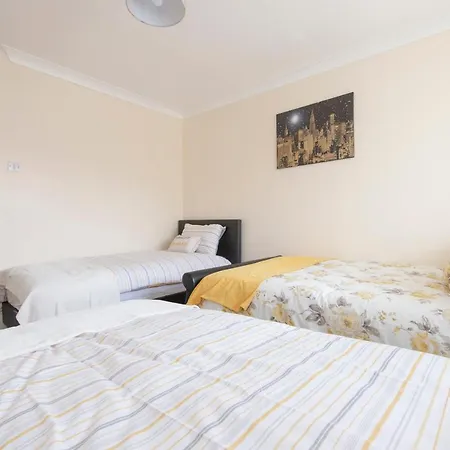 Holiday home Abkat Three Bedroom