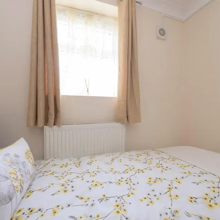 Abkat Three Bedroom * London
