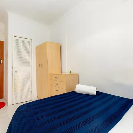 Guest house James Middleton House 3*