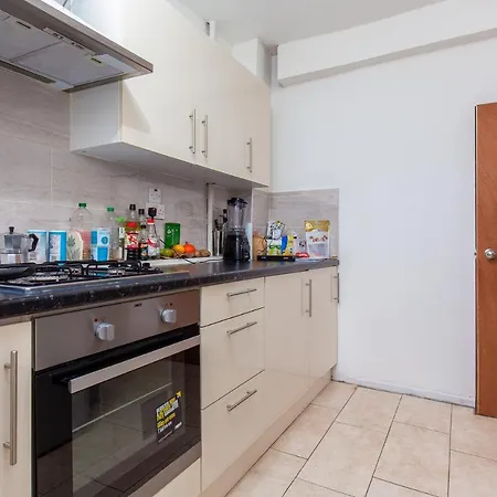 James Middleton House 3* London