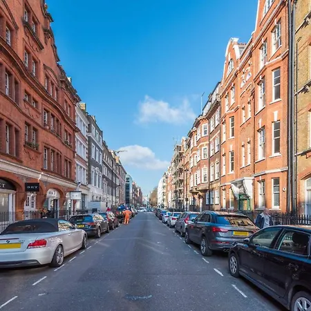 Stylish Mayfair Penthouse Next To Hyde Park London
