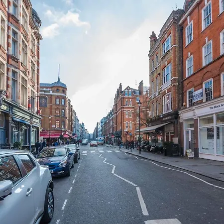 Stylish Mayfair Penthouse Next To Hyde Park London