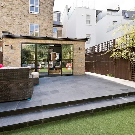 Bright & Spacious 5 Bed House In Charming Putney * London