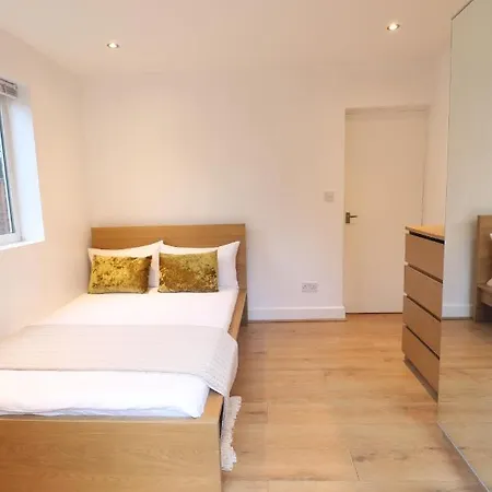 Apartment 3bd Garden By Westfield