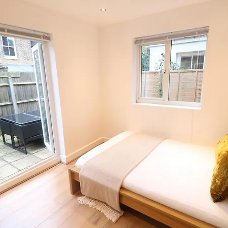 Apartment 3bd Garden By Westfield *