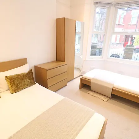Apartment 3bd Garden By Westfield *