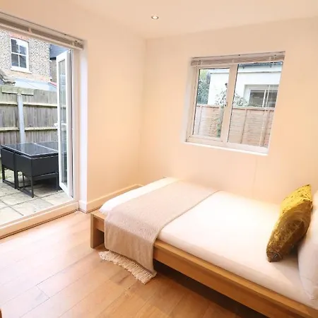 Apartment 3bd Garden By Westfield *