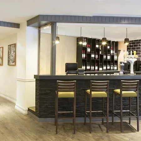 Epping Forest Hotel 3*