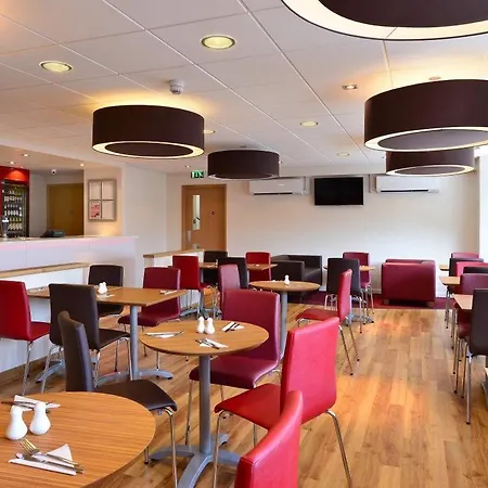 Travelodge London 3*