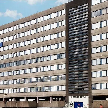 Travelodge Crystal Palace Szálloda 3*