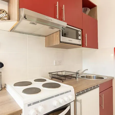 Modern And Chic Flat For 2 People In West Kilburn By Queen's Park London